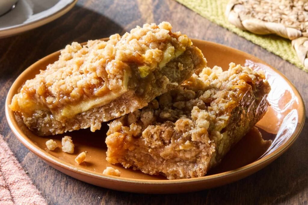 Easy Caramel Apple Bars