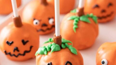 Easy Pumpkin Pie Cake Pops for Halloween