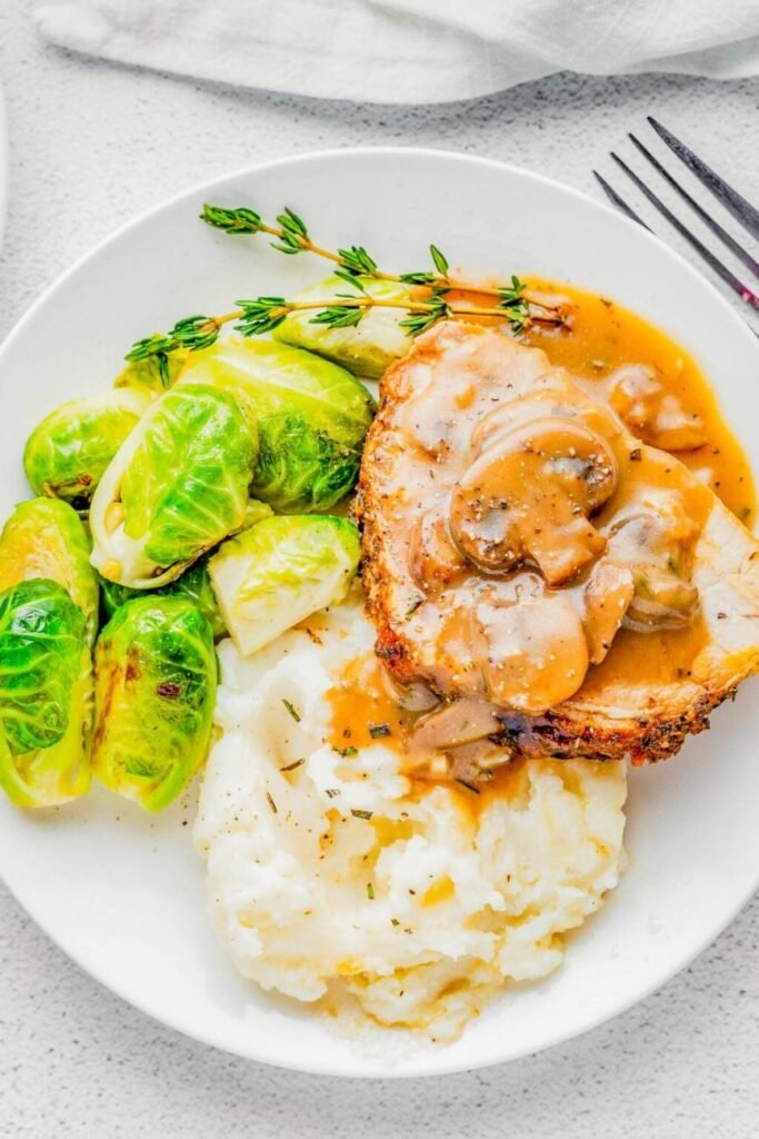 Quick and Easy Mushroom Gravy-150kb