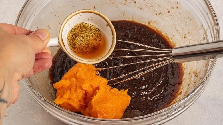 Step 2 Mix the Wet Ingredients-100kb