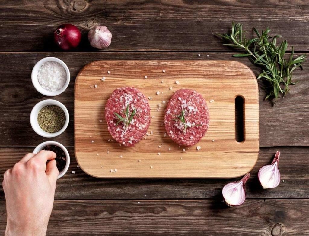 Step 2 Season and Shape the Beef Patties-150kb