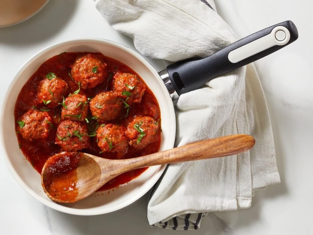 Step 4 Add the Marinara Sauce-150kb